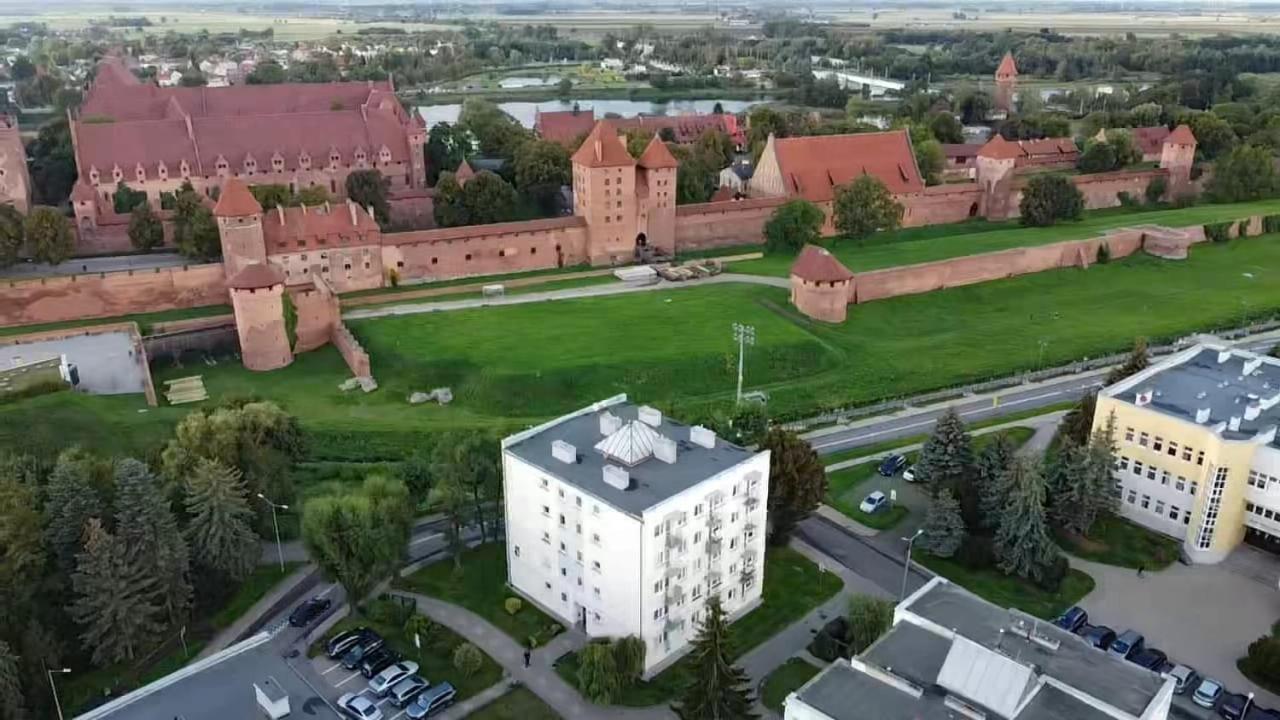 Apartament Okno Na Zamek Malbork Kültér fotó