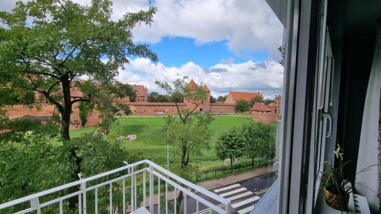 Apartament Okno Na Zamek Malbork Kültér fotó