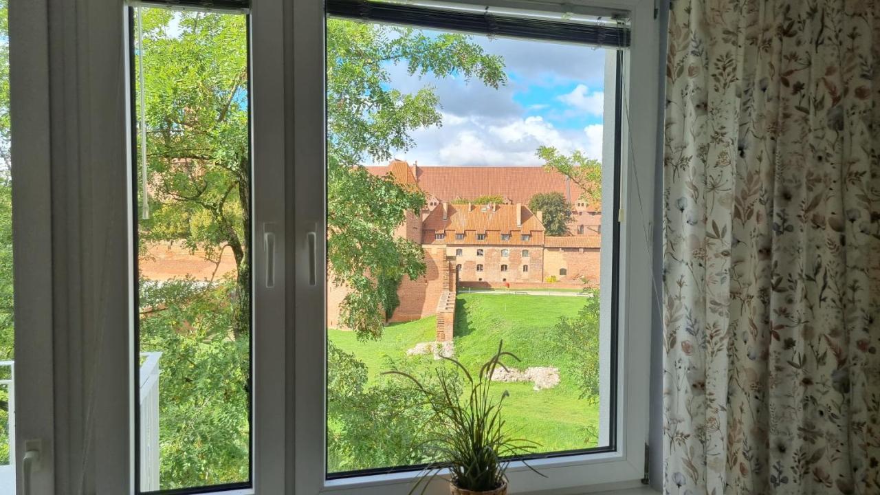 Apartament Okno Na Zamek Malbork Kültér fotó